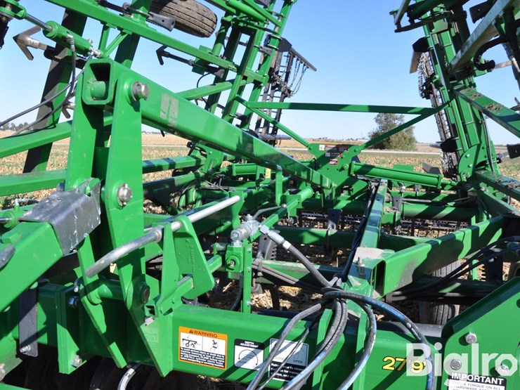 2011-john-deere-2310-image-18