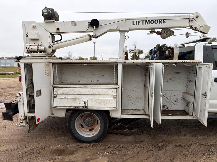 2019-ford-f550-image-14