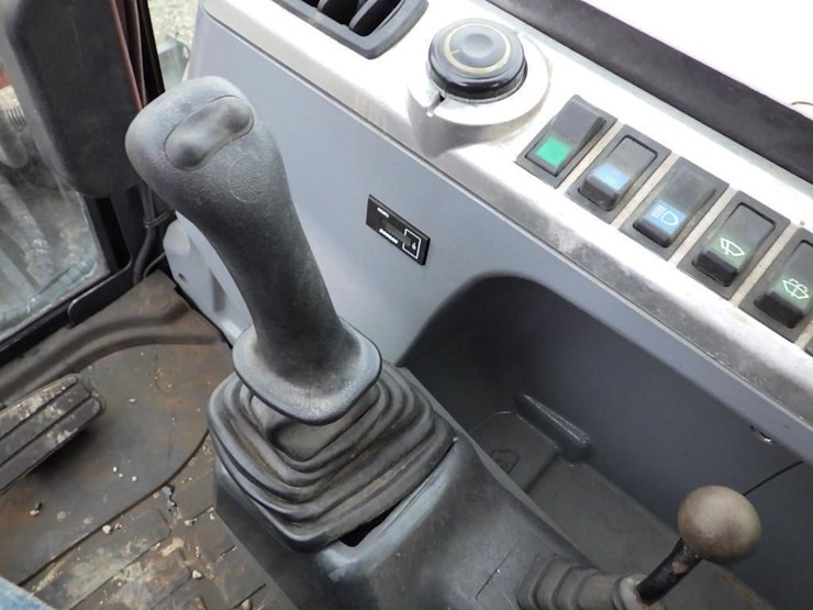 2022-doosan-sx60-9c-hydraulic-excavator-image-25