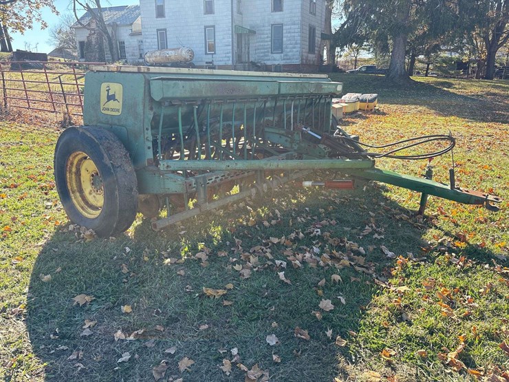 john-deere-8300-image-12