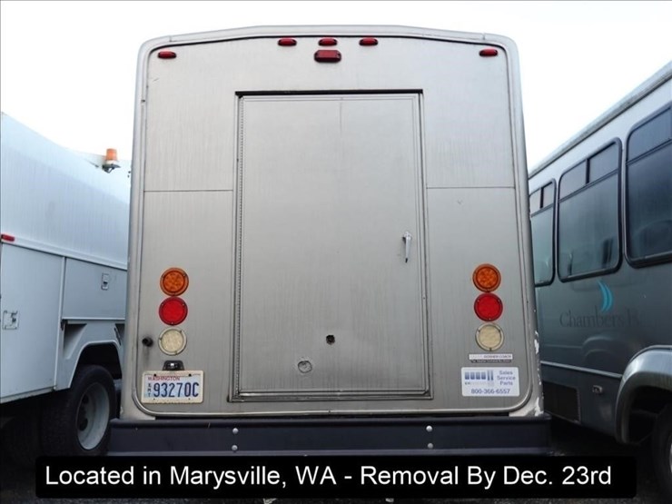 2010-ford-e350-image-15