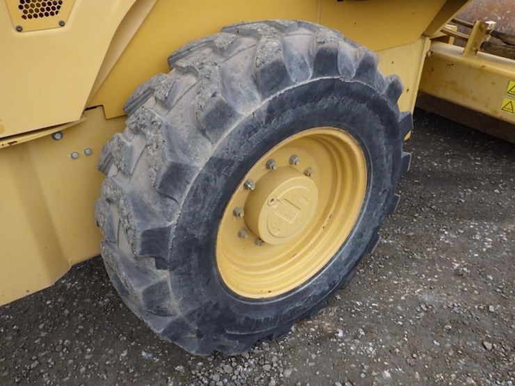 caterpillar-cs44-image-29