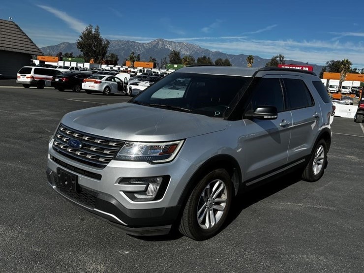 ford-explorer-image-1