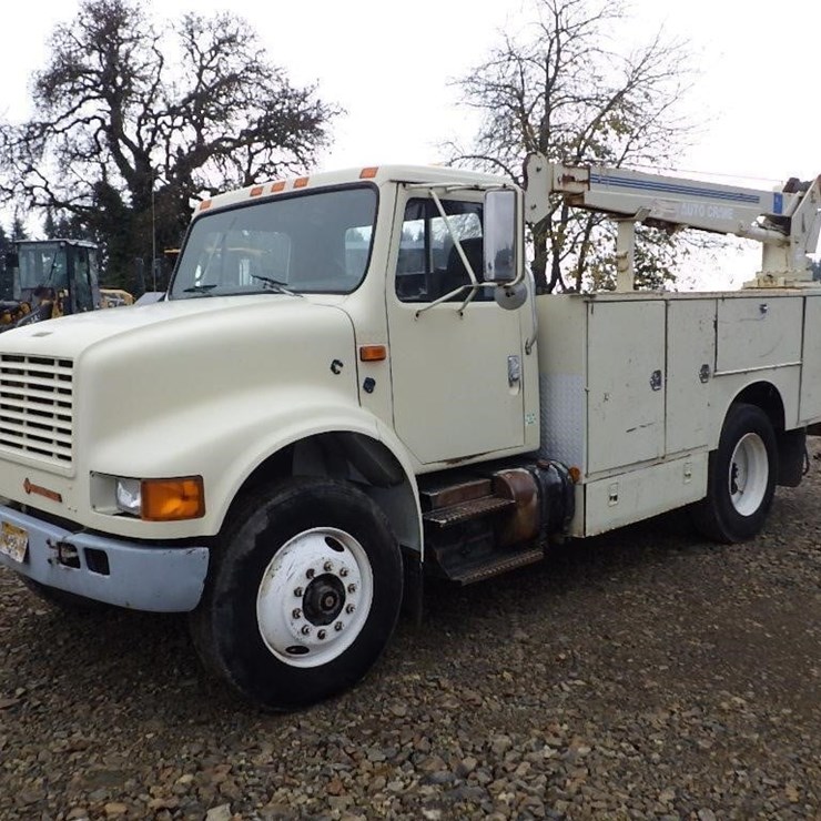 INTERNATIONAL 4700