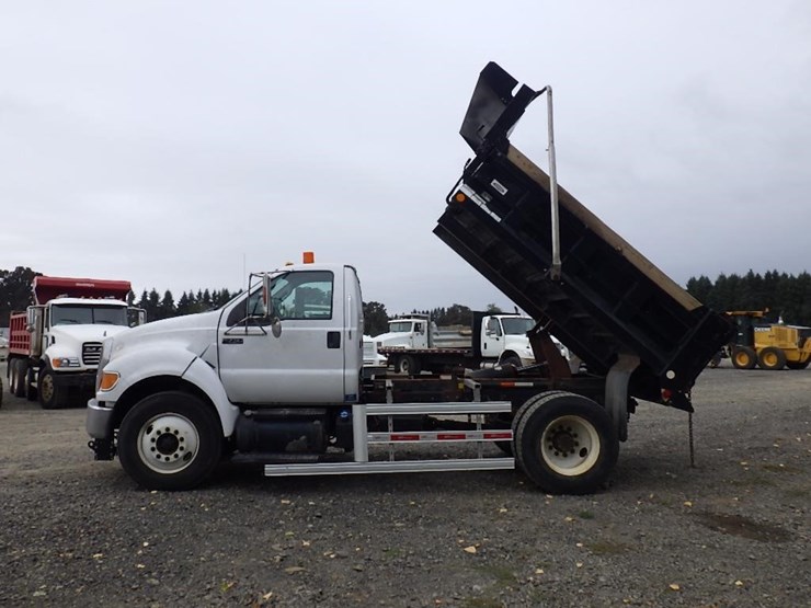 ford-f750-image-8