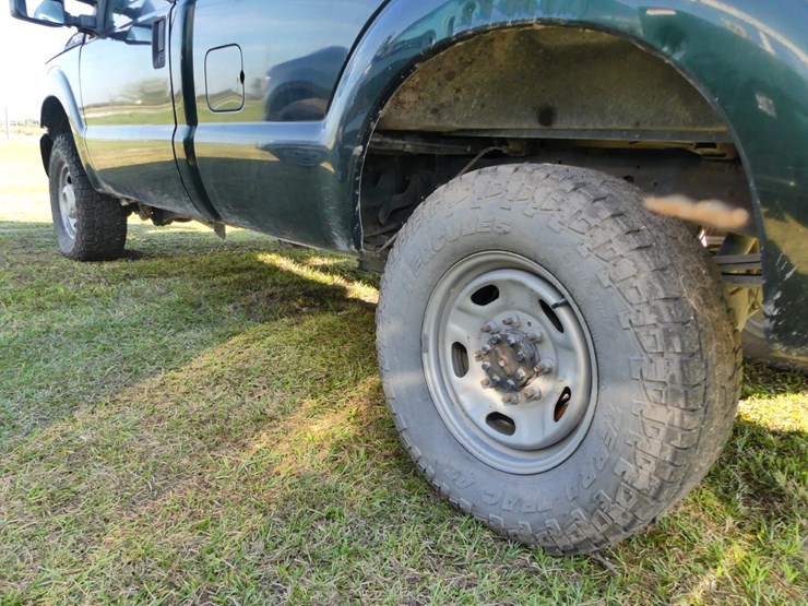 2015-ford-f250-xl-image-6