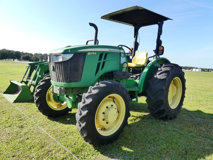 john-deere-5075e-image-2