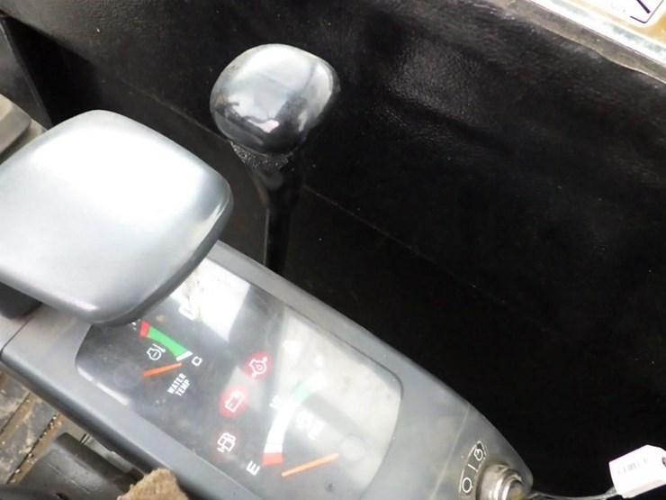 caterpillar-305.5e2-image-26