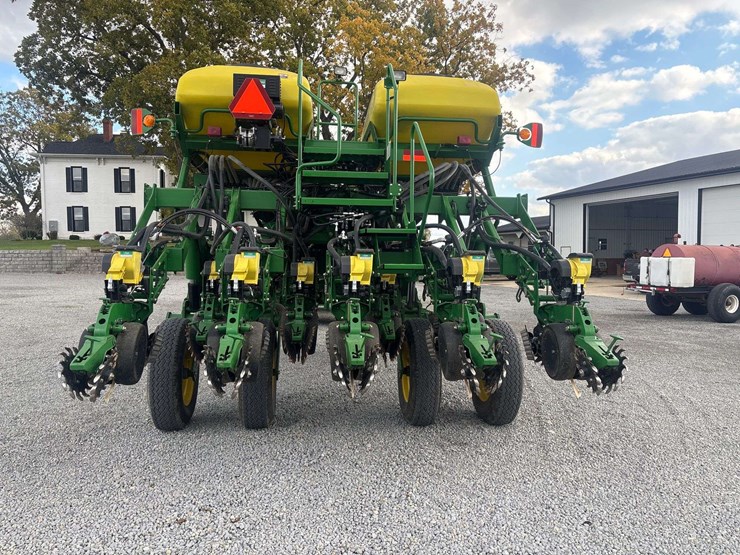 john-deere-1790-image-4