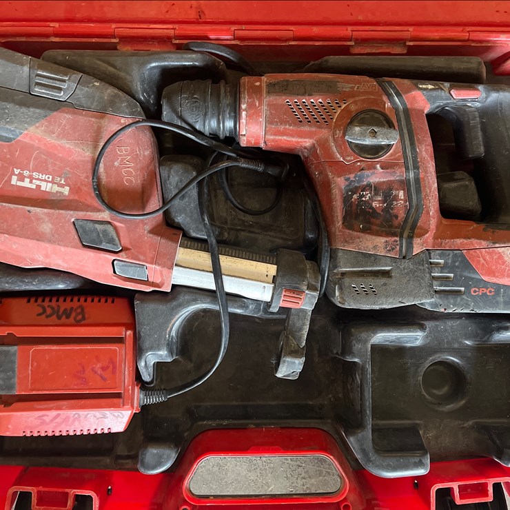 #1155 • HILTI POWER TOOL SET IN CASE