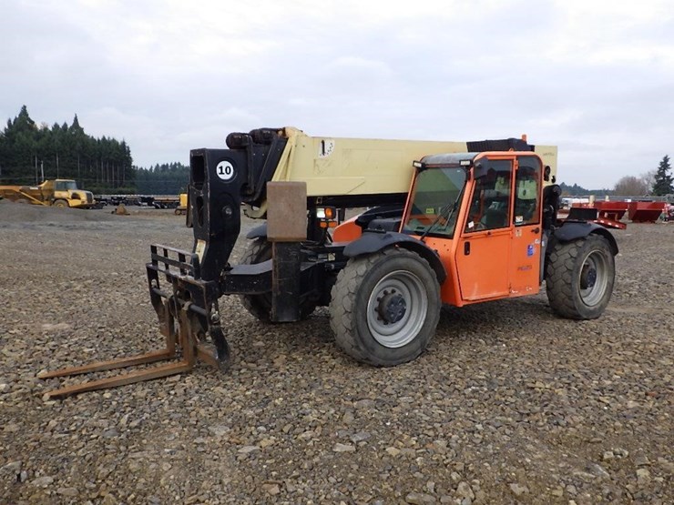 2012-jlg-g10-55a-image-1
