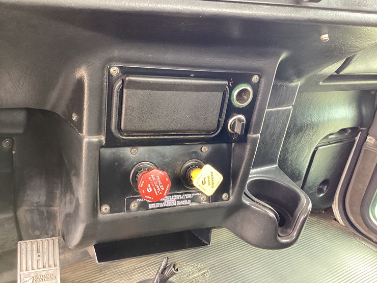 peterbilt-379-image-24