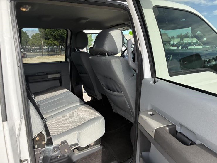 2016-ford-f550-xlt-image-11