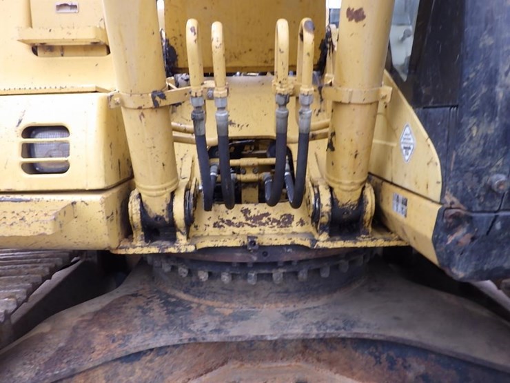 caterpillar-320c-image-13