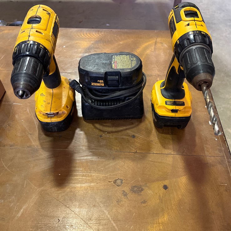 #1152 • LOT OF 3 18V DEWALT DRILLS AND IMPACT WITH CHARGER AND BATTERIES