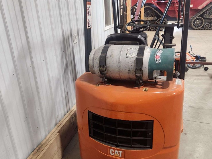 2001-caterpillar-gc25k-image-7