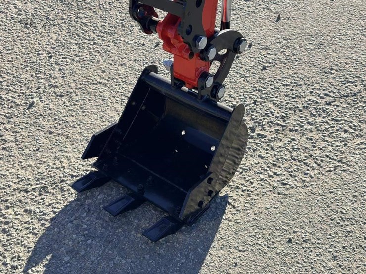 2025-vicsec-vc13-excavator-image-7