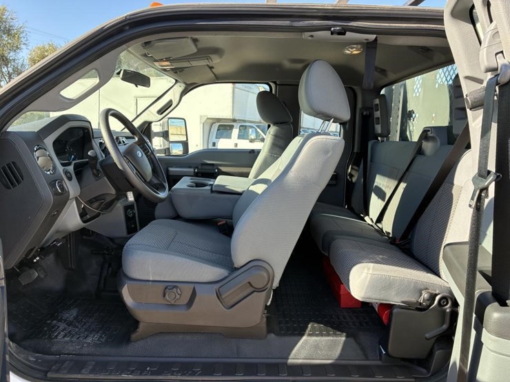 ford-f650-xlt-image-16