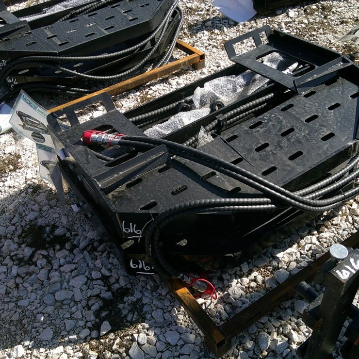 FUTURE 60" HYD FORKS F/ SKID STEER-NEED ASSEMBLY