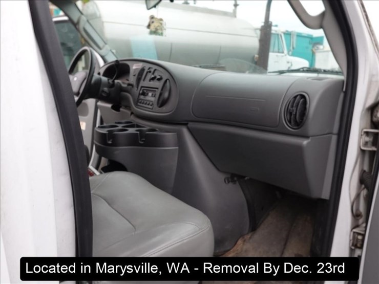 2006-ford-e350-image-22