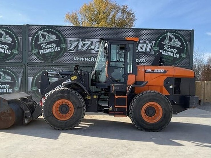 2023-develon-dl220-7-image-1