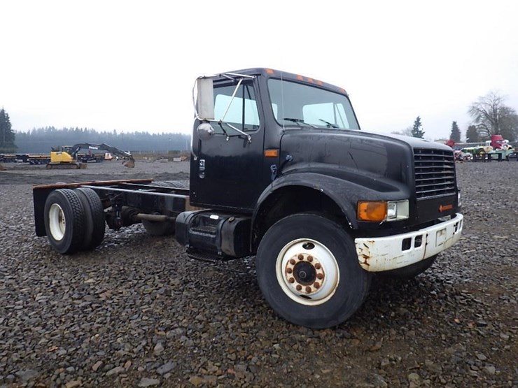 1992-international-4900-image-3