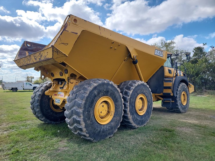 2022-bell-b45e-image-4