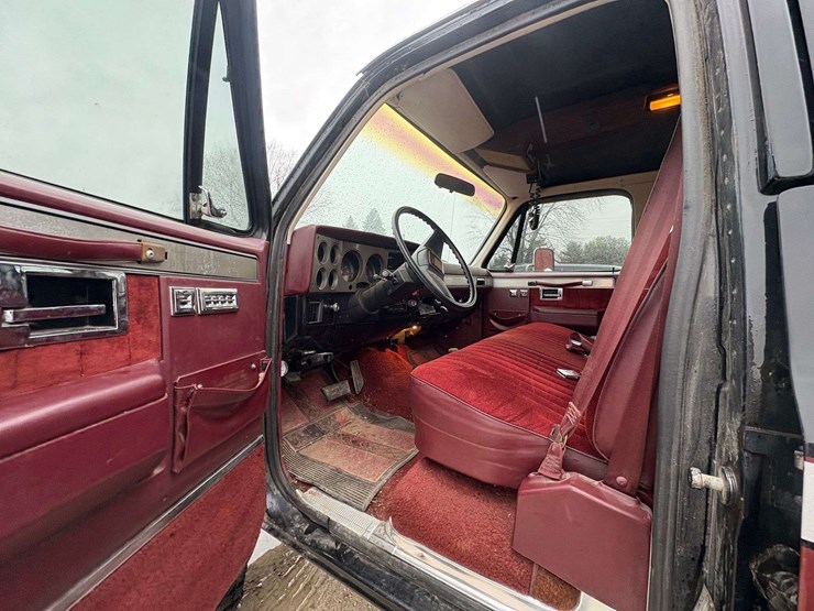 1988-gmc-sierra-3500-image-29