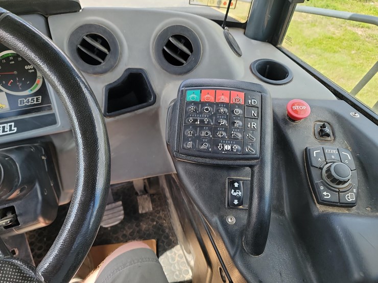 2022-bell-b45e-image-14