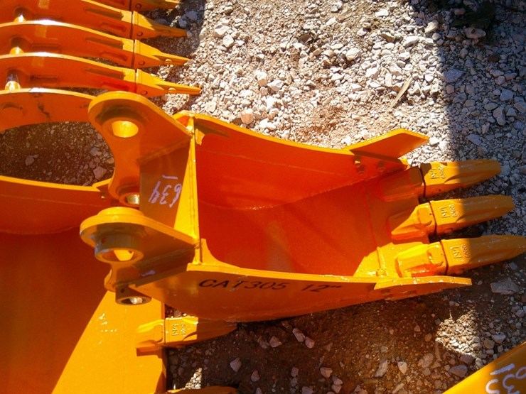 caterpillar-305-image-1