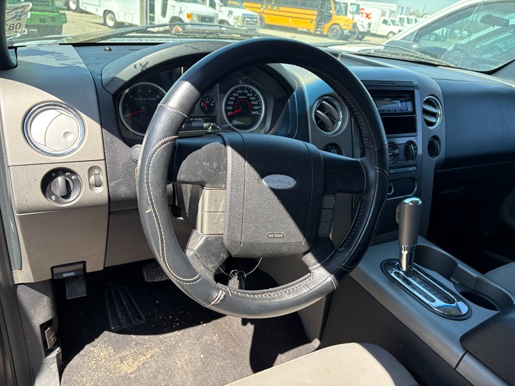 2005-ford-f150-image-19