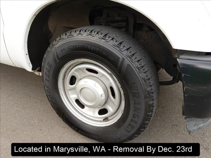 2011-ford-f250-xl-image-17