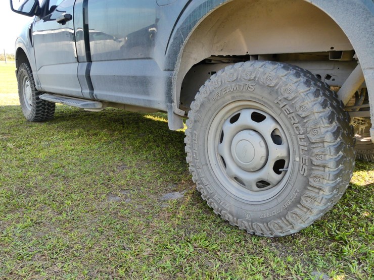 2021-ford-f150-xl-image-6