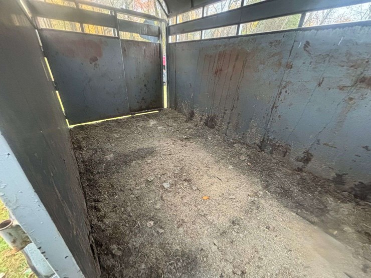 12ft-monarch-livestock-trailer-image-8