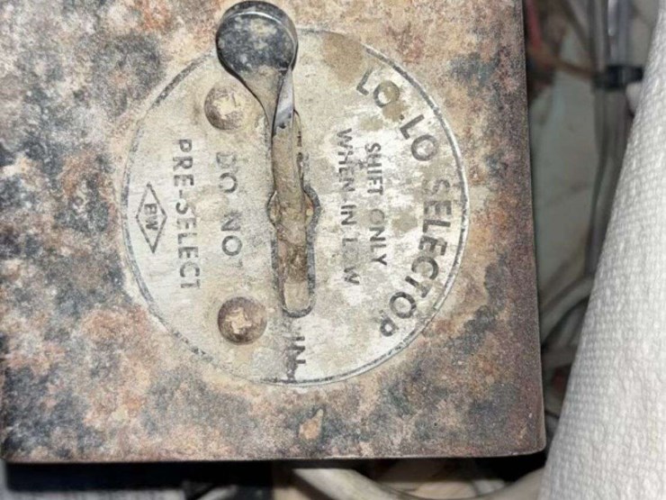 1985-international-s2500-image-11