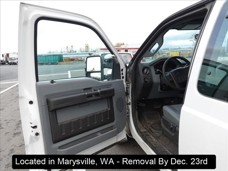 2011-ford-f250-xl-image-3