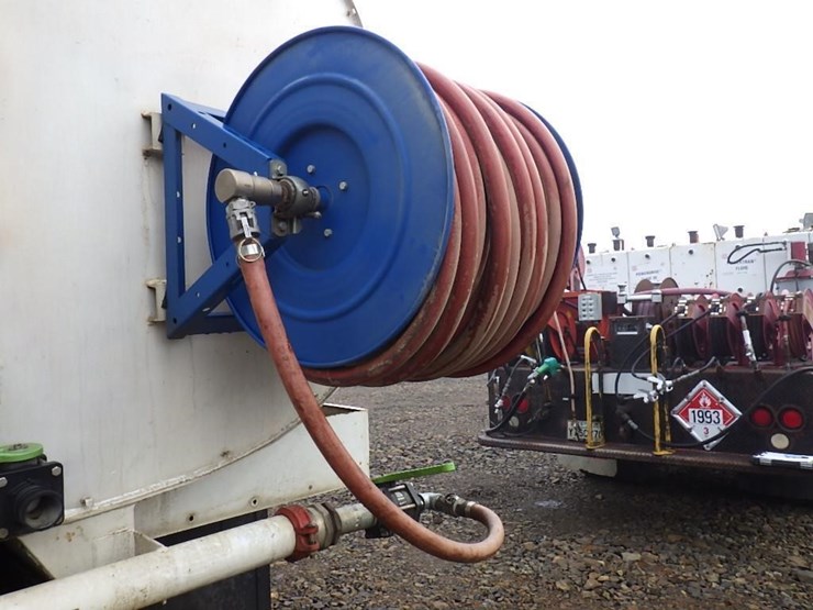 peterbilt-357-image-9