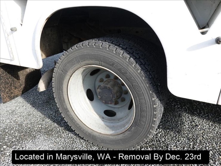 2007-ford-f550-image-24