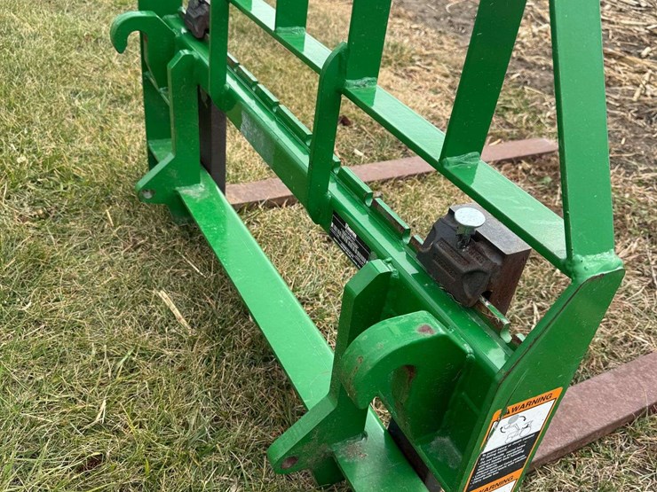 frontier-pallet-forks-image-4