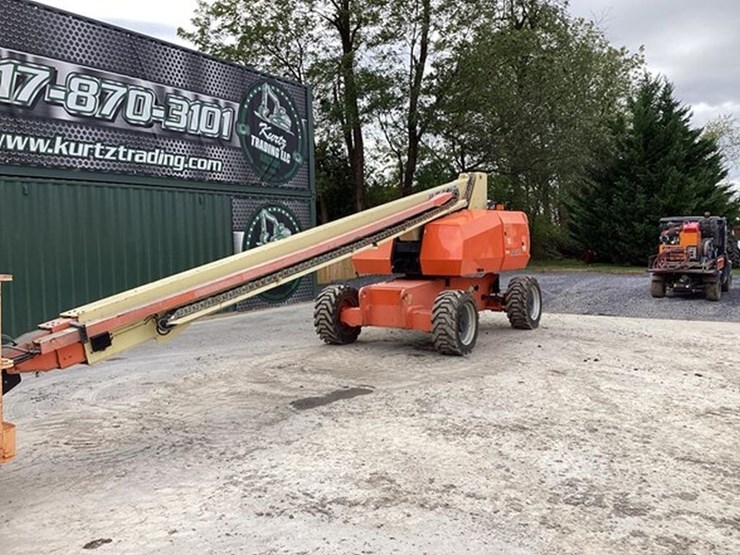 2008-jlg-800s-image-9