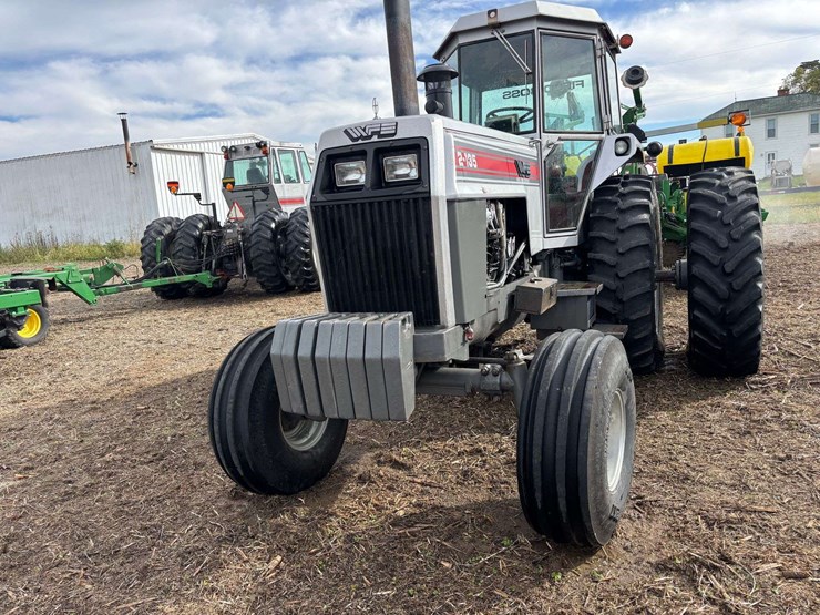 1981-white-2-135-image-8