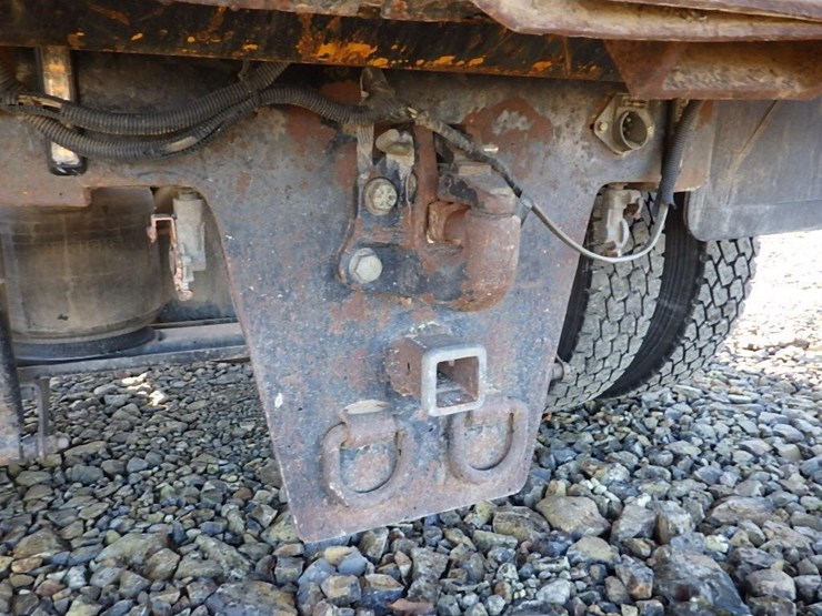 1997-ford-l8513-image-12