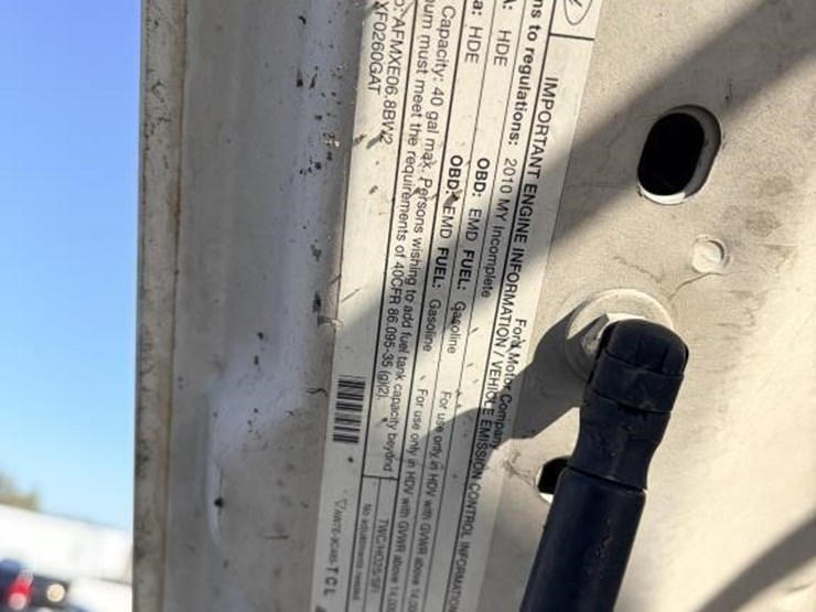 2010-ford-f450-image-9