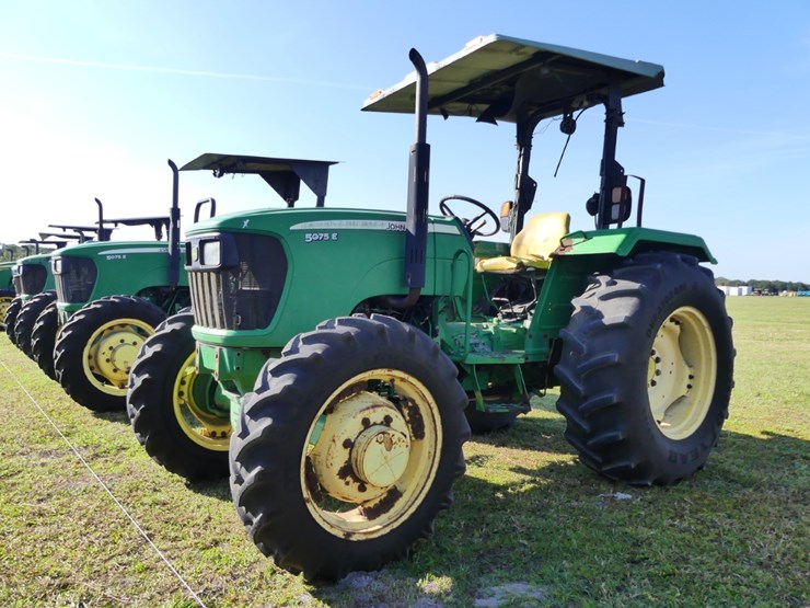 john-deere-5075e-image-2