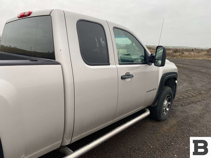 2008-chevrolet-2500-image-25