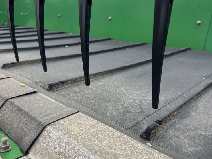 2018-john-deere-645fd-image-11