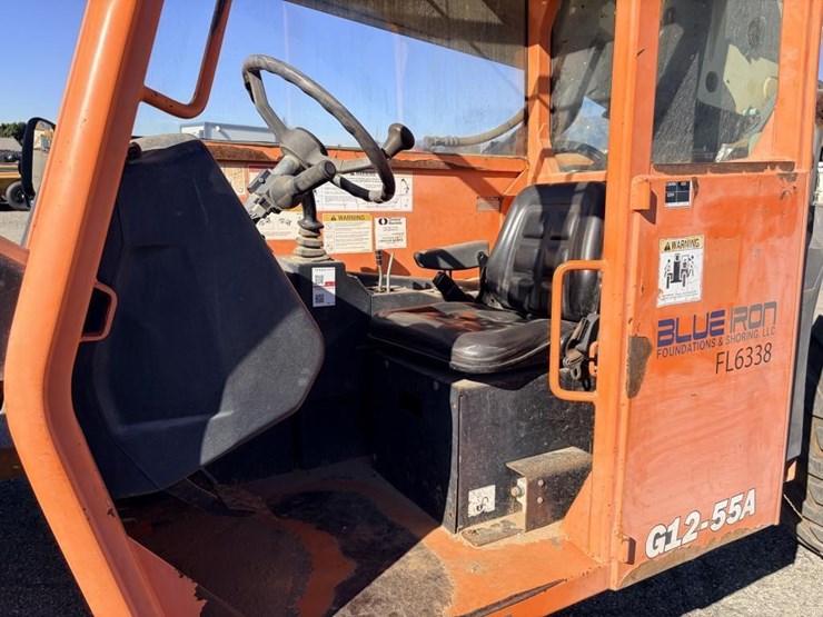 2008-jlg-gl12-55a-telescopic-reach-lift-image-16