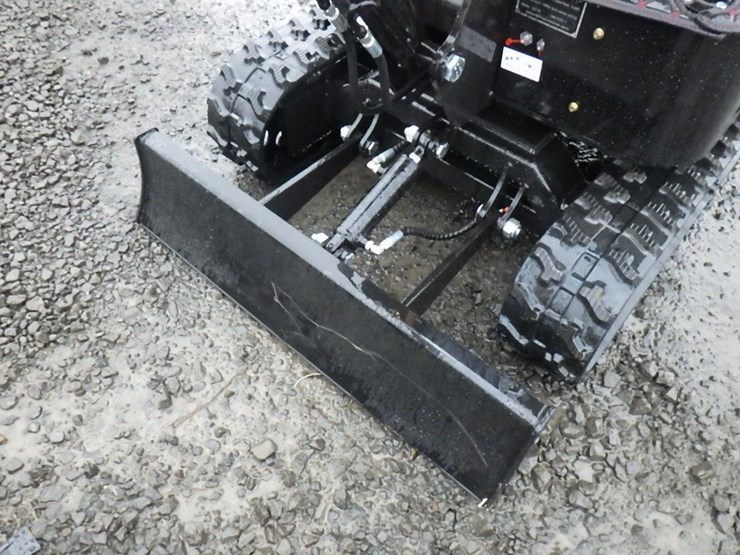 2025-vicsec-15-hydraulic-excavator-image-9