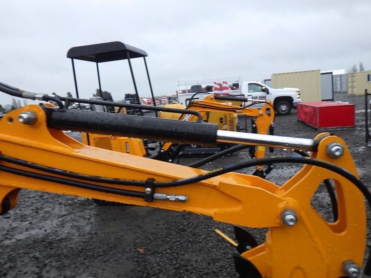 2025-vicsec-15p-hydraulic-excavator-image-12