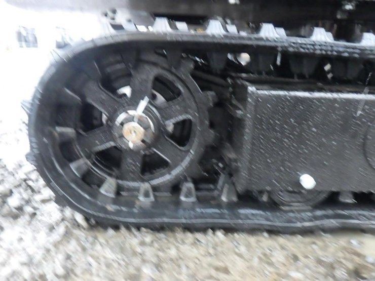 2025-vicsec-15-hydraulic-excavator-image-15